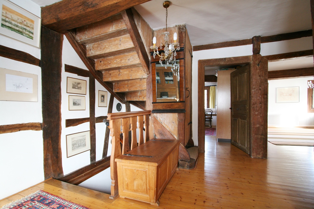 Treppenaufgang und Diele im Obergeschoss