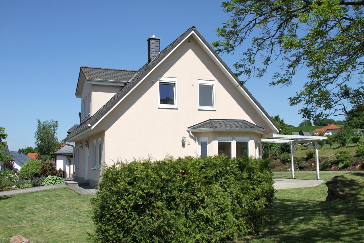My Bella Casa Immobilien Neuwertiges, freistehendes Haus